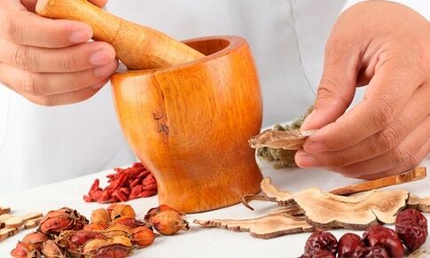 Las recetas de la medicina tradicional son un complemento del tratamiento principal para la prostatitis.